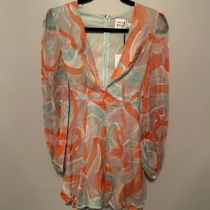 NWT, size small us 4, new with tags